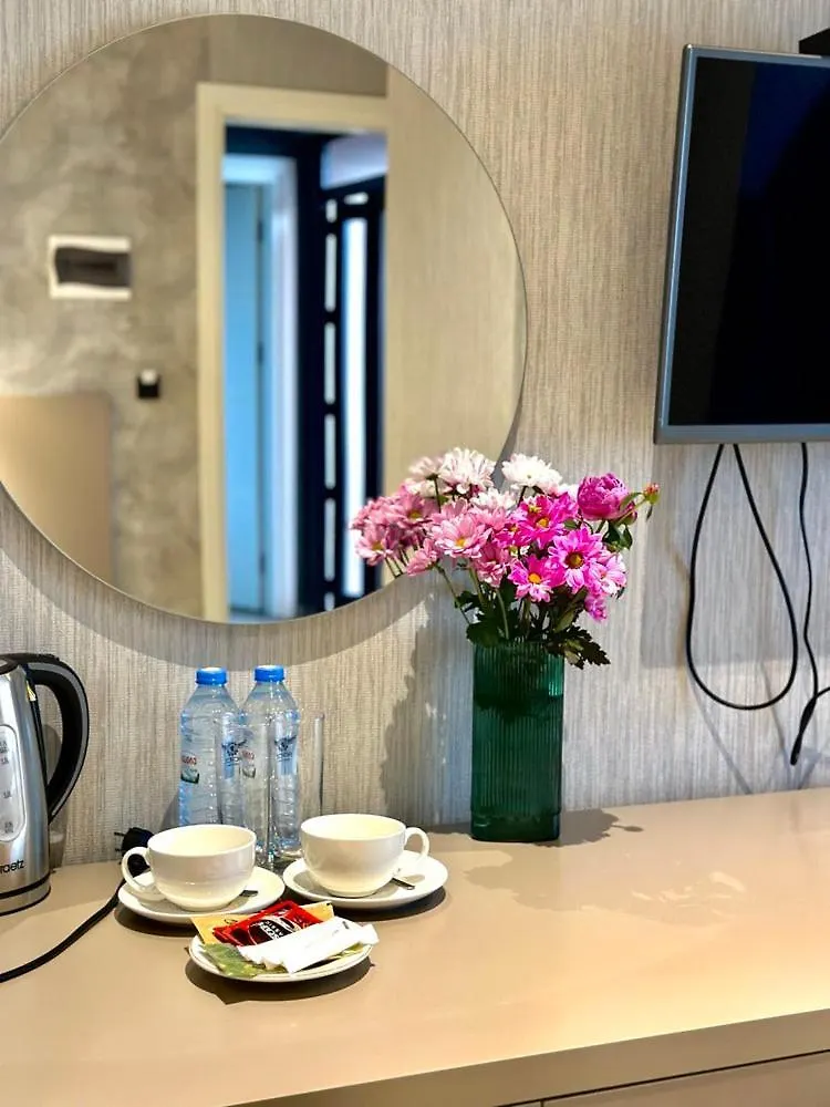 Emerald Hotel Батуми