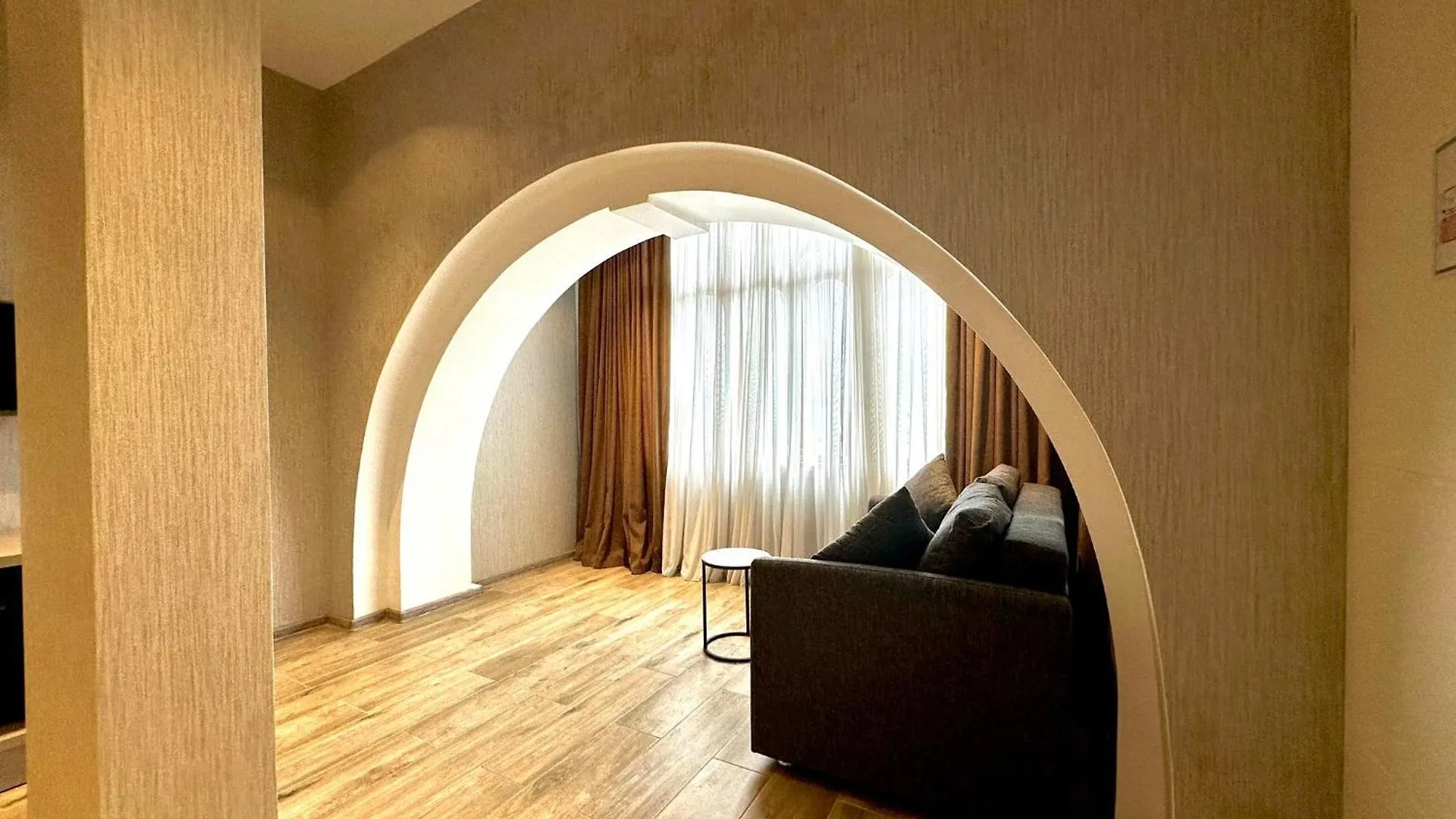 Emerald Hotel Батуми 3*,  Грузия