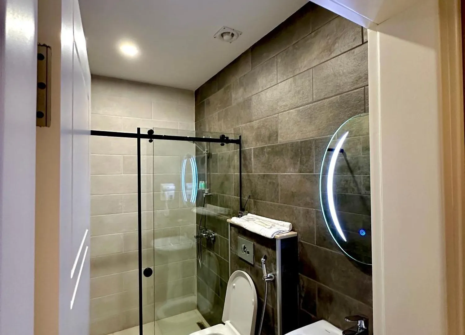 Emerald Hotel Батуми
